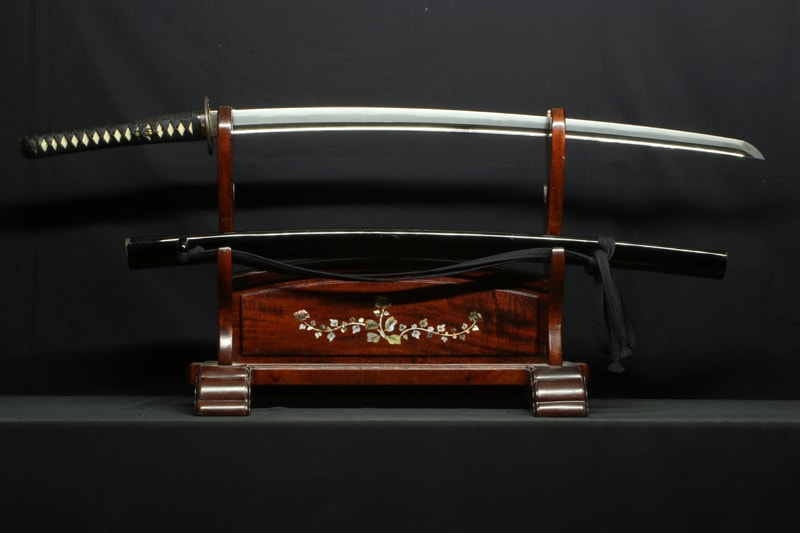 現代刀 於大和國藤原定一作 二尺四寸三分 打刀拵入 - Photo 5