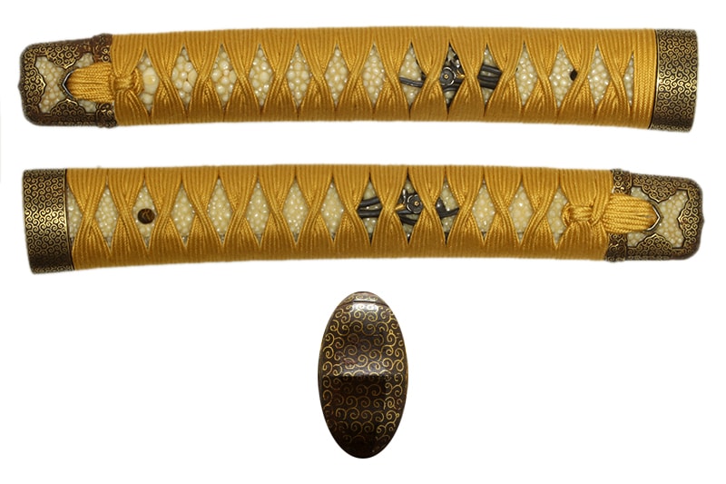 大小 特別保存刀剣 無銘伝了戒久信 二尺二寸九分 打刀拵入 特別保存刀剣 一貫斎義弘 一尺五寸四分 打刀拵入 - Photo 13