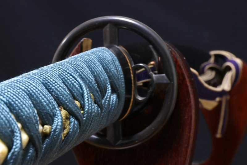 特別保存刀剣 肥前国河内守藤原正広 二尺三寸二分、一尺八寸二分 赤銅金具拵付、白鞘付 - Photo 24