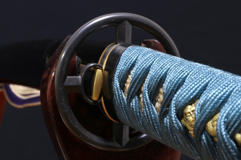 特別保存刀剣 肥前国河内守藤原正広 二尺三寸二分、一尺八寸二分 赤銅金具拵付、白鞘付 - Photo 25