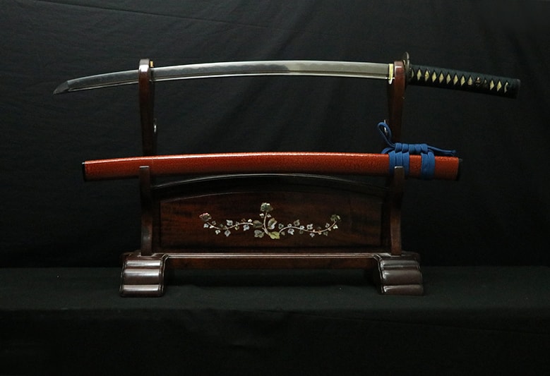 特別貴重刀剣 無銘(小反) 一尺九寸八分 打刀拵入 - Photo 7