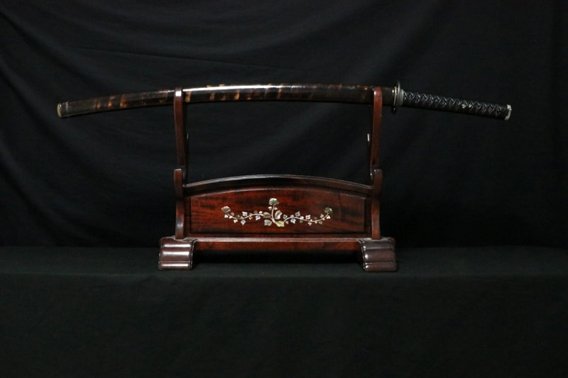 岐阜県重要無形文化財保持者 現代刀 二十七代兼元 二尺四寸 打刀拵入 - Photo 7