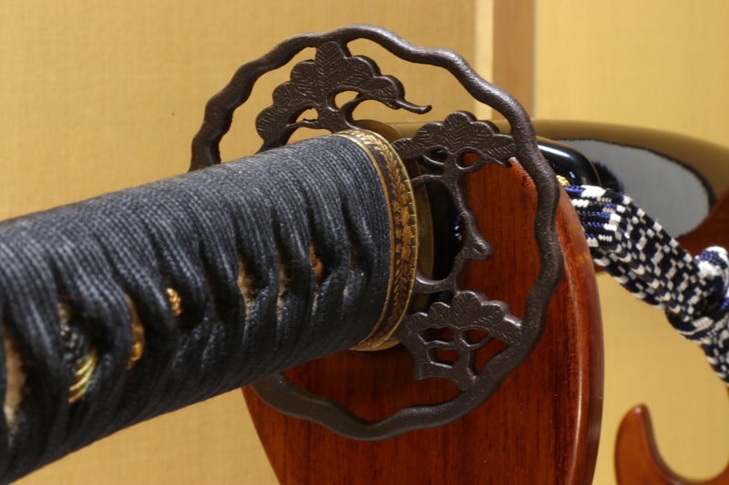 (01-2186) 現代刀 備中國手荘住 平安城源祐光 平安城源光包作之 二尺三寸五分 打刀拵入 - Photo 9