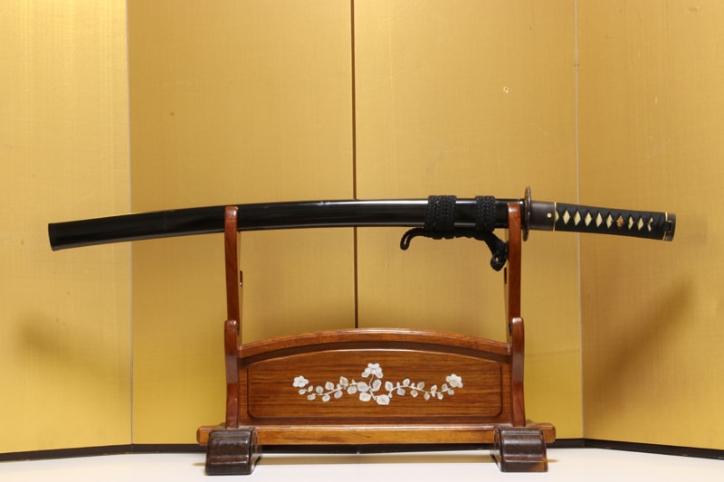 <02-1746> 斬鉄剣 現代刀 康宏作之 二尺一寸六分 打刀拵入、白鞘付 - Photo 8