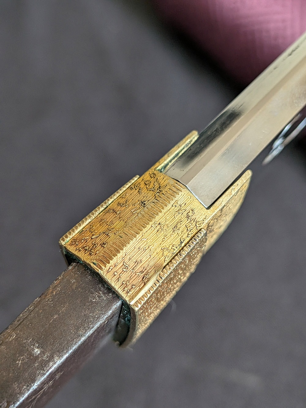 Soshu Tsunahiro tanto with rare horimono - Photo 17