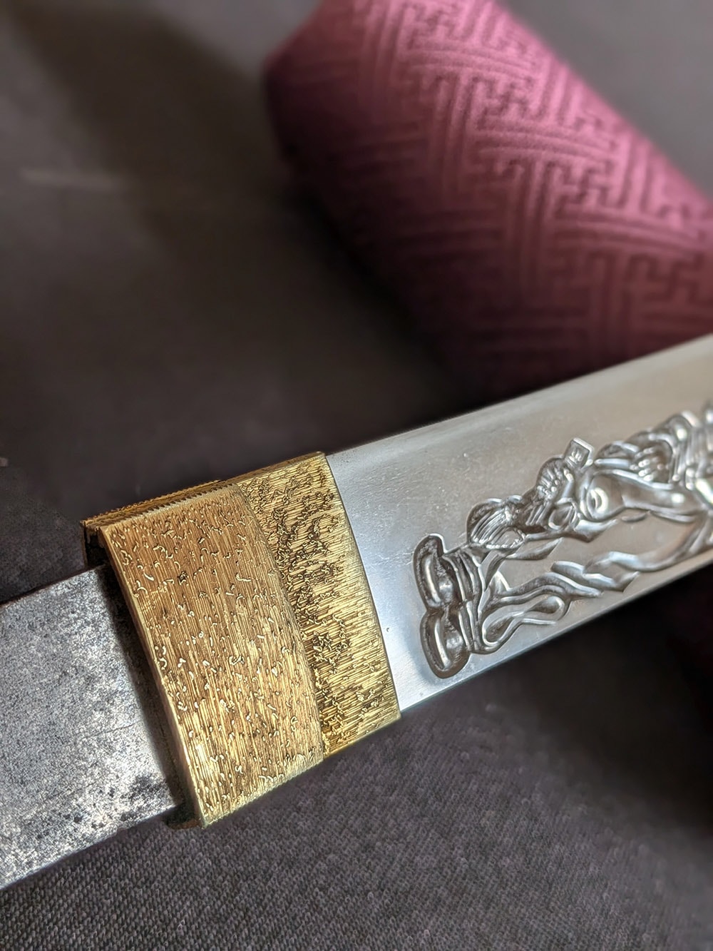 Soshu Tsunahiro tanto with rare horimono - Photo 31