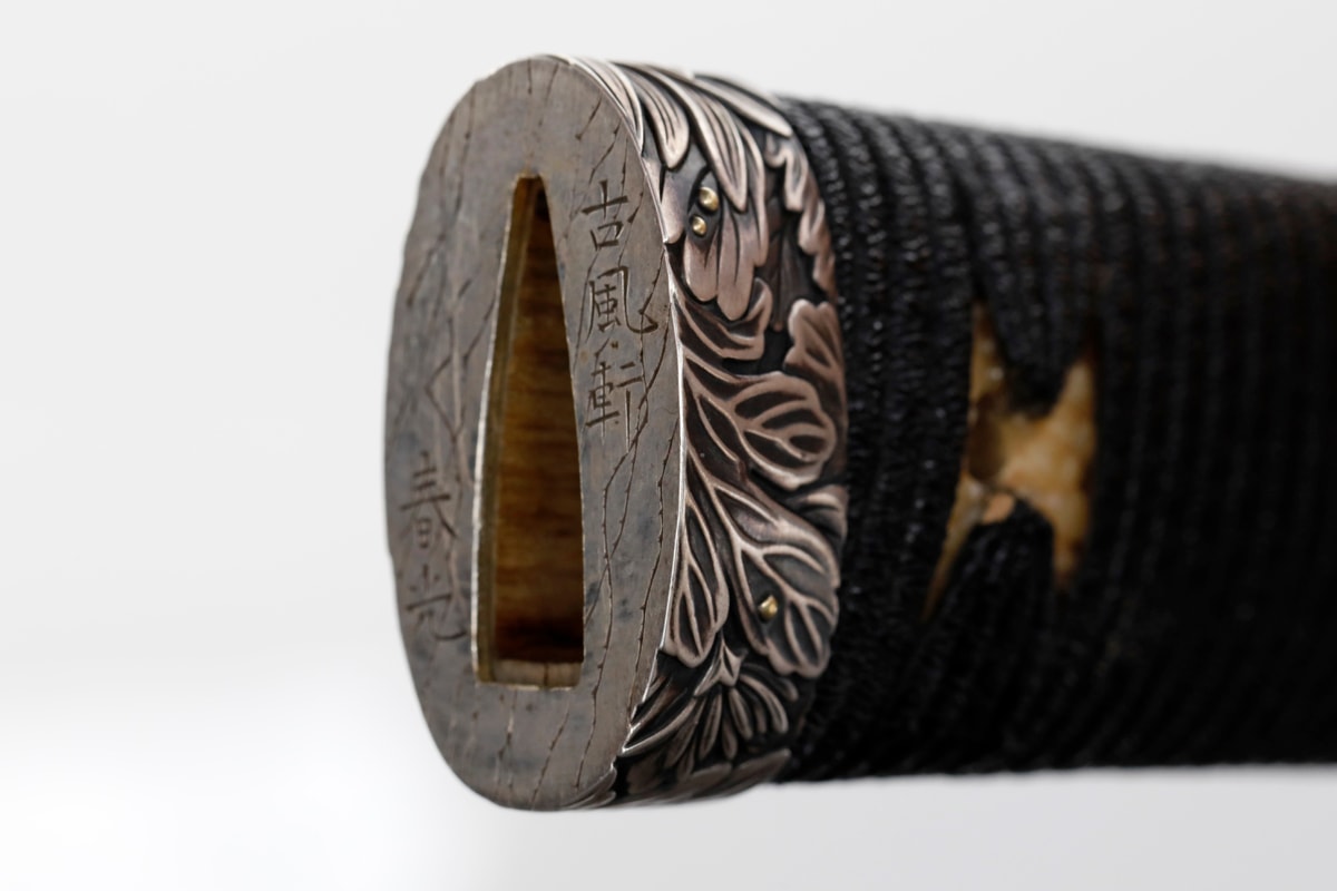 Katana by 4th Generation Yasutsugu in Solid silver koshirae - Photo 17