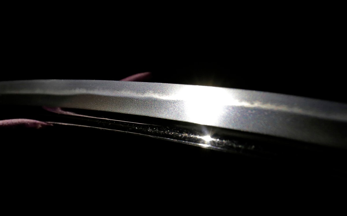 Katana by 4th Generation Yasutsugu in Solid silver koshirae - Photo 29