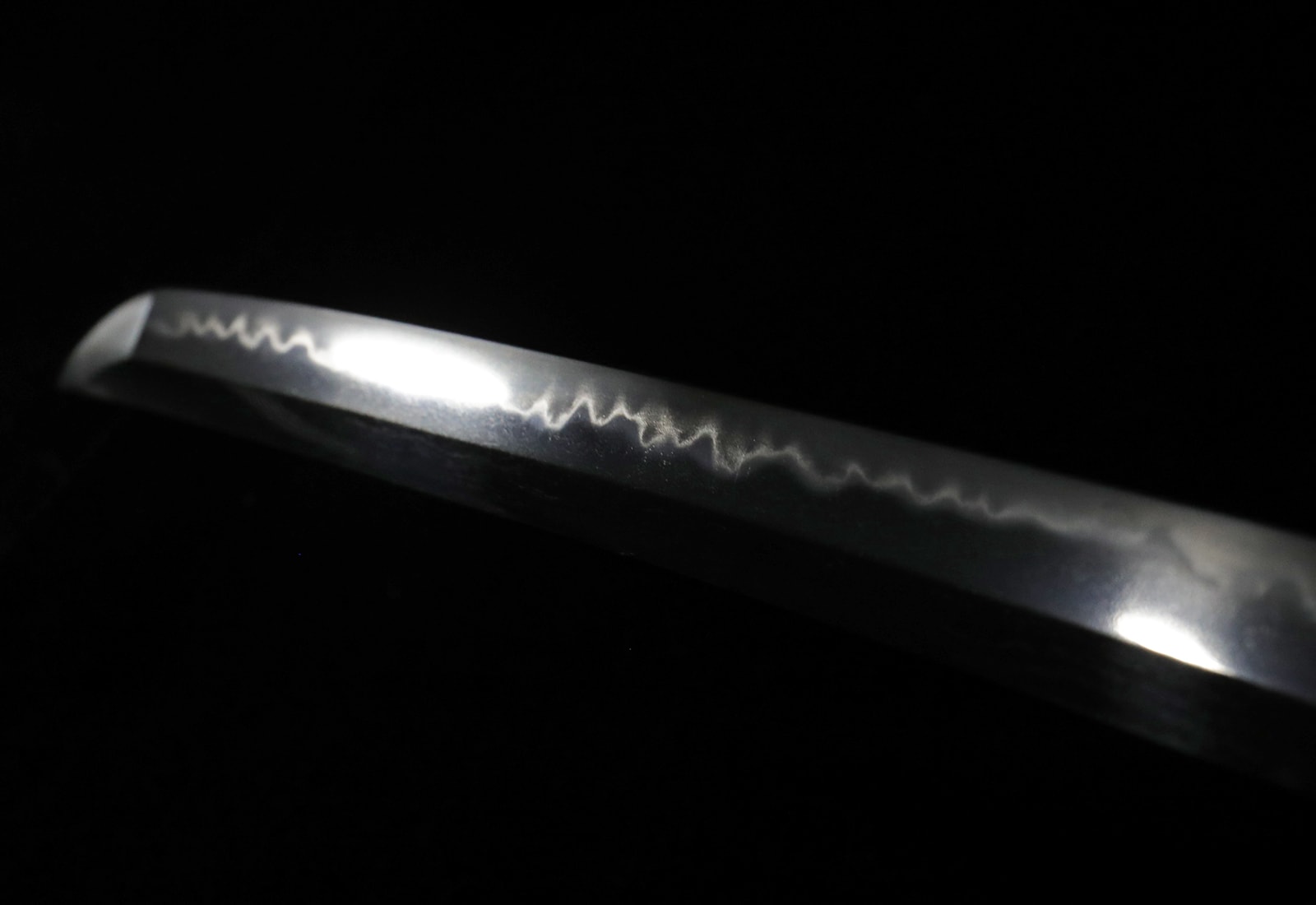 Katana by Chikuzen Yoshitsugu in Edo mounts - Photo 26