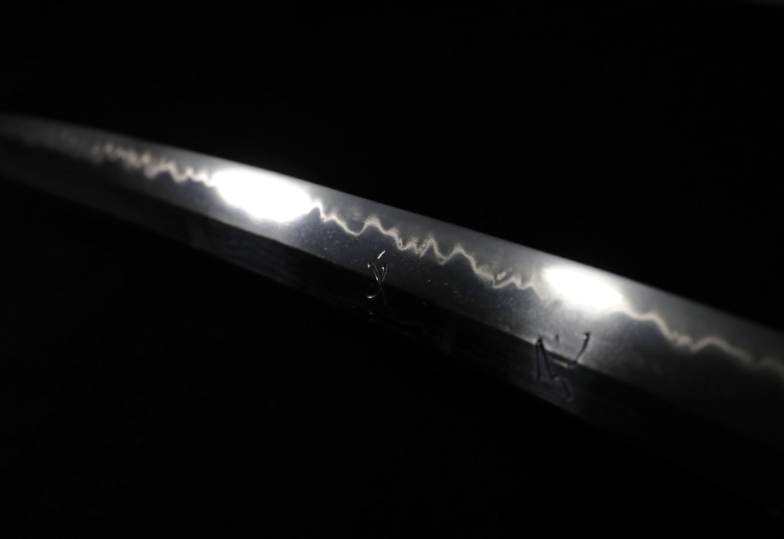 Katana by Chikuzen Yoshitsugu in Edo mounts - Photo 34