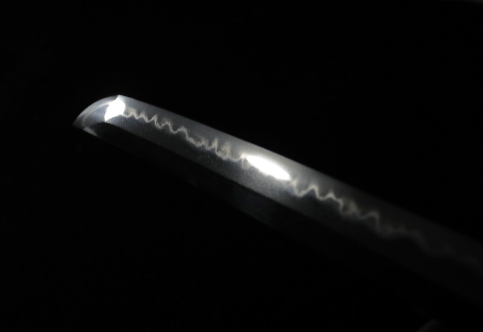 Katana by Chikuzen Yoshitsugu in Edo mounts - Photo 24