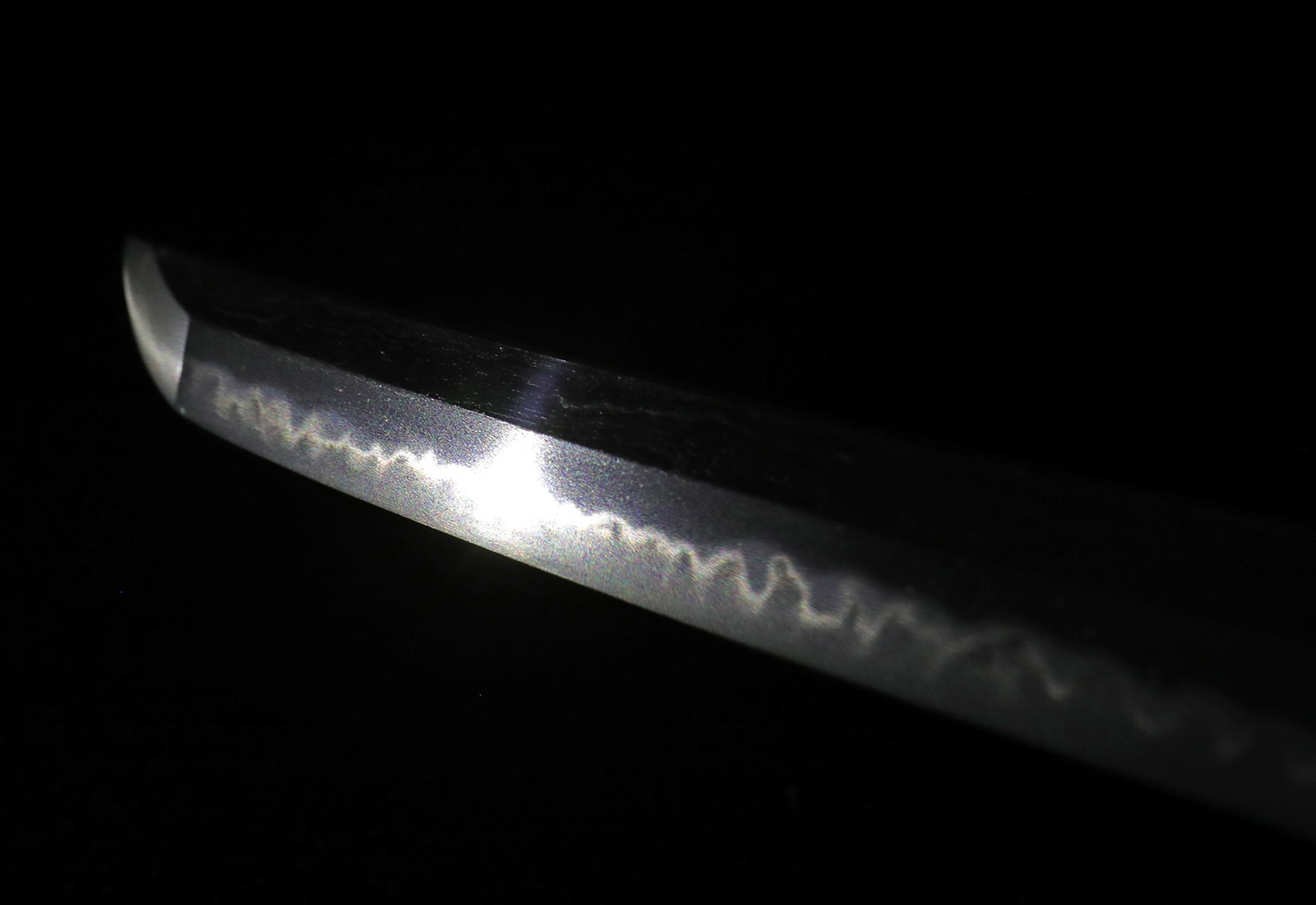 Katana by Chikuzen Yoshitsugu in Edo mounts - Photo 32