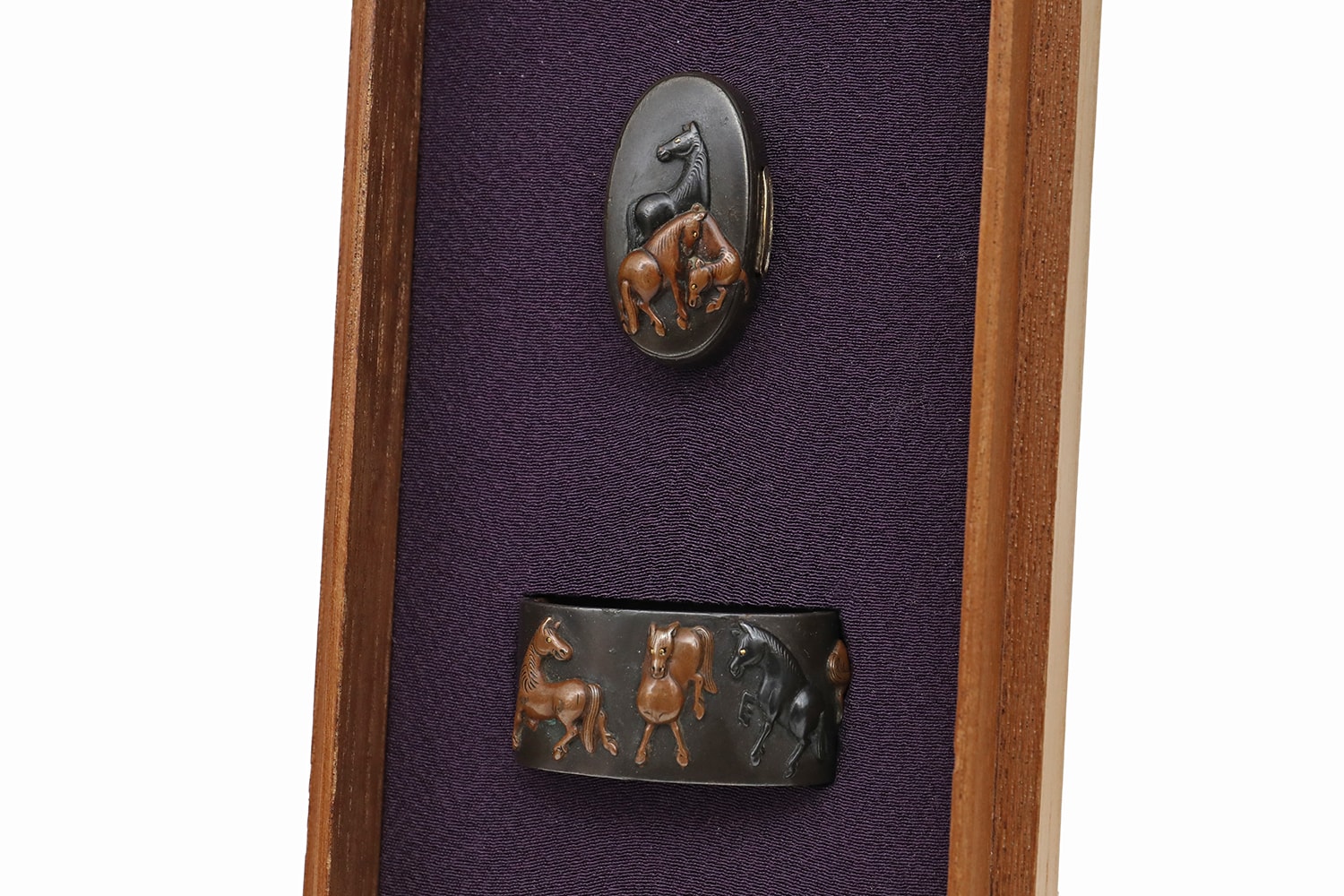 Horse Fuchi Kashira by Goto Yoshinaga - Nihonto Art - 写真4