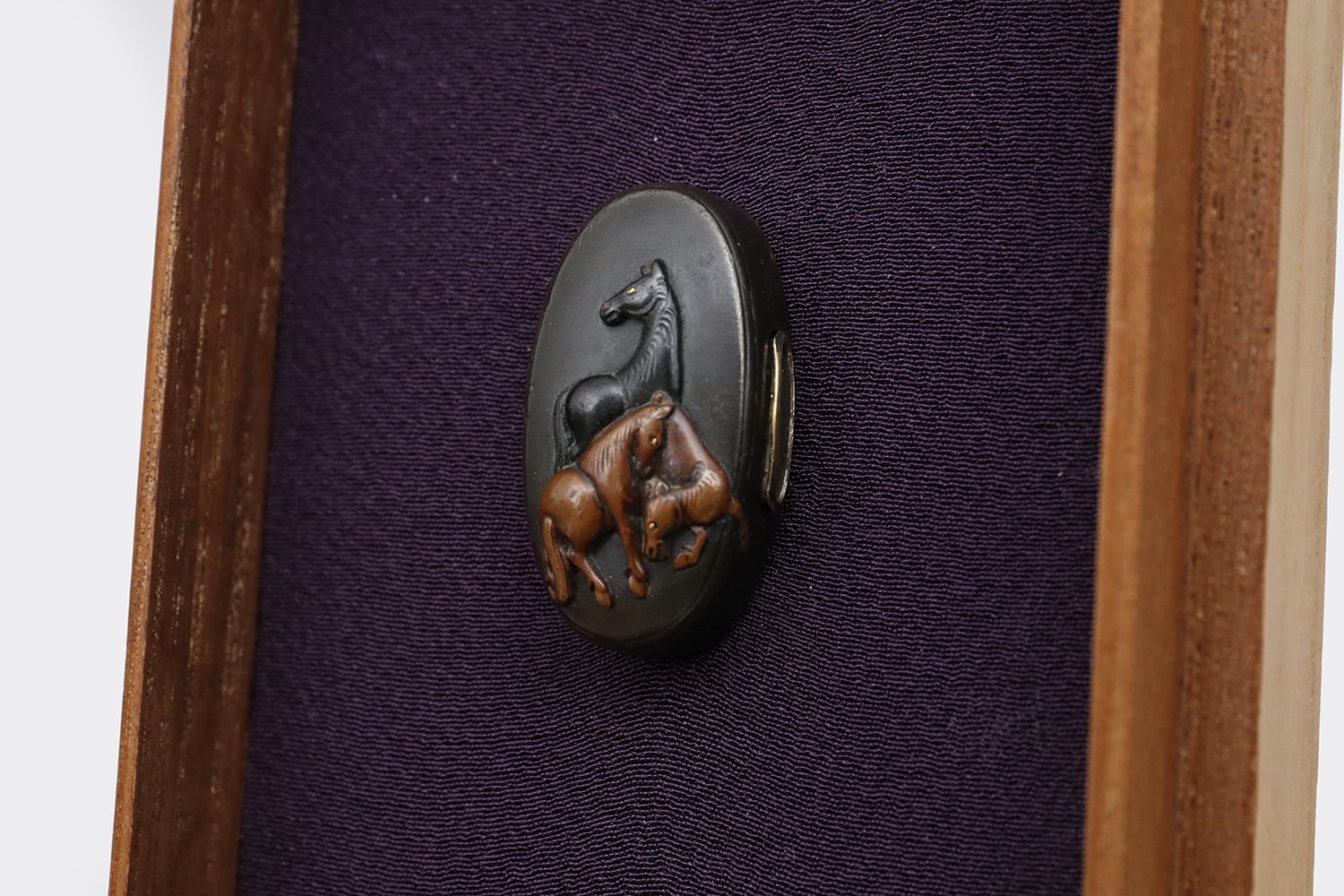 Horse Fuchi Kashira by Goto Yoshinaga - Nihonto Art - 写真6