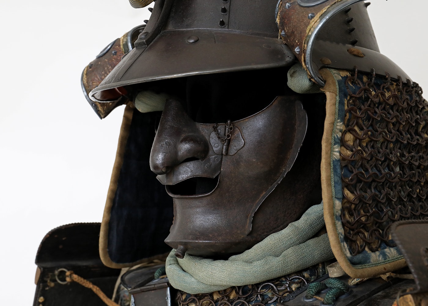 Exceptional Edo Period complete Russet Iron Myochin Yoroi - Photo 18