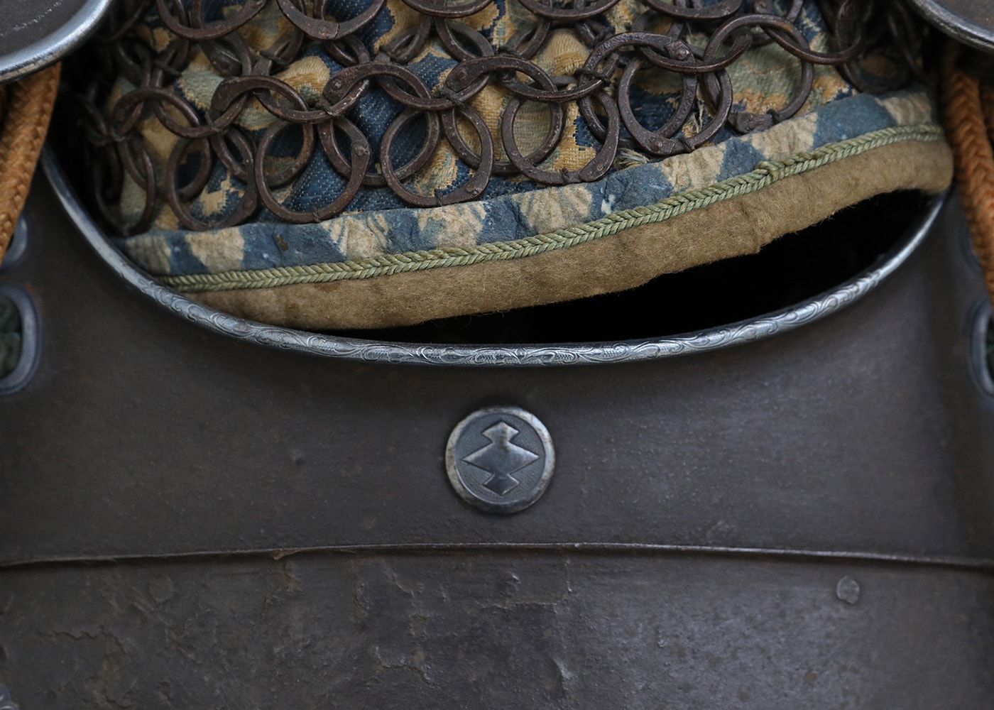 Exceptional Edo Period complete Russet Iron Myochin Yoroi - Photo 25