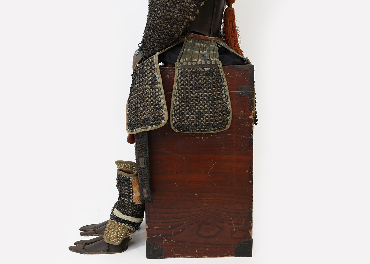 Exceptional Edo Period complete Russet Iron Myochin Yoroi - Photo 32