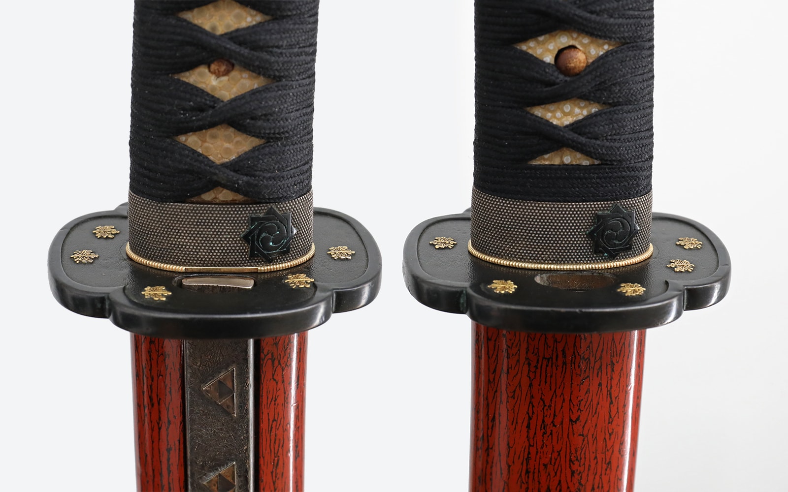 Wakizashi by Moritsugu with 3x Certification - Photo 10