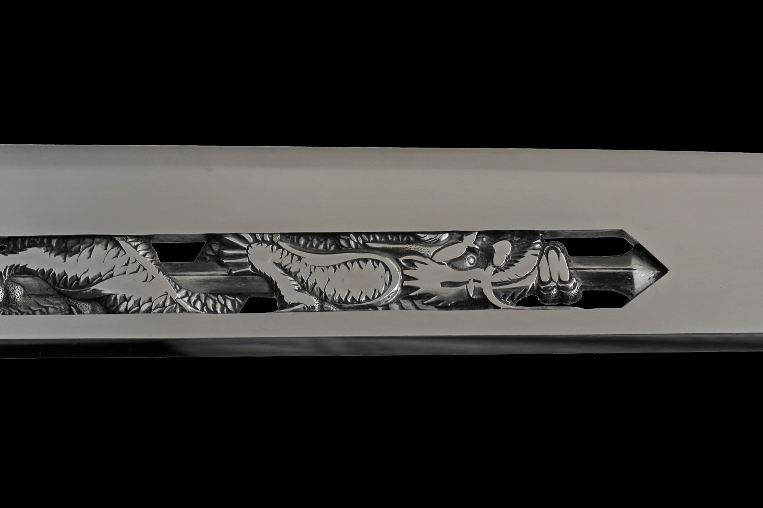 Tanto signed by Tomoshige with Old Dragon Horimono - Photo 18