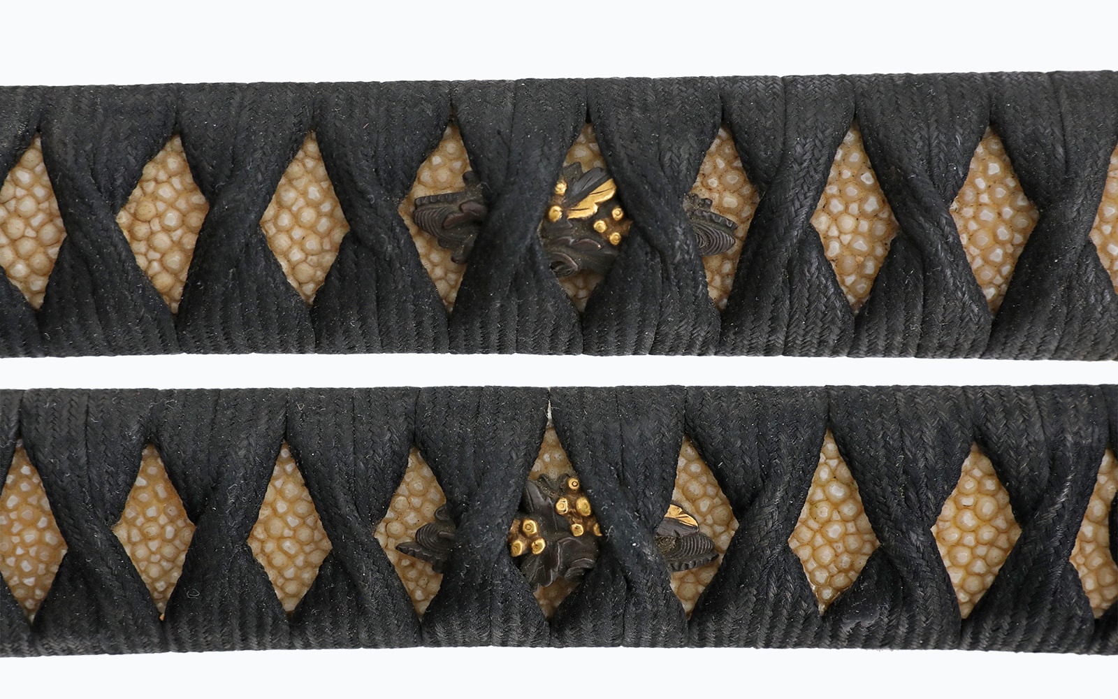 A well balanced katana by Ietsugu of Kashu - Photo 8