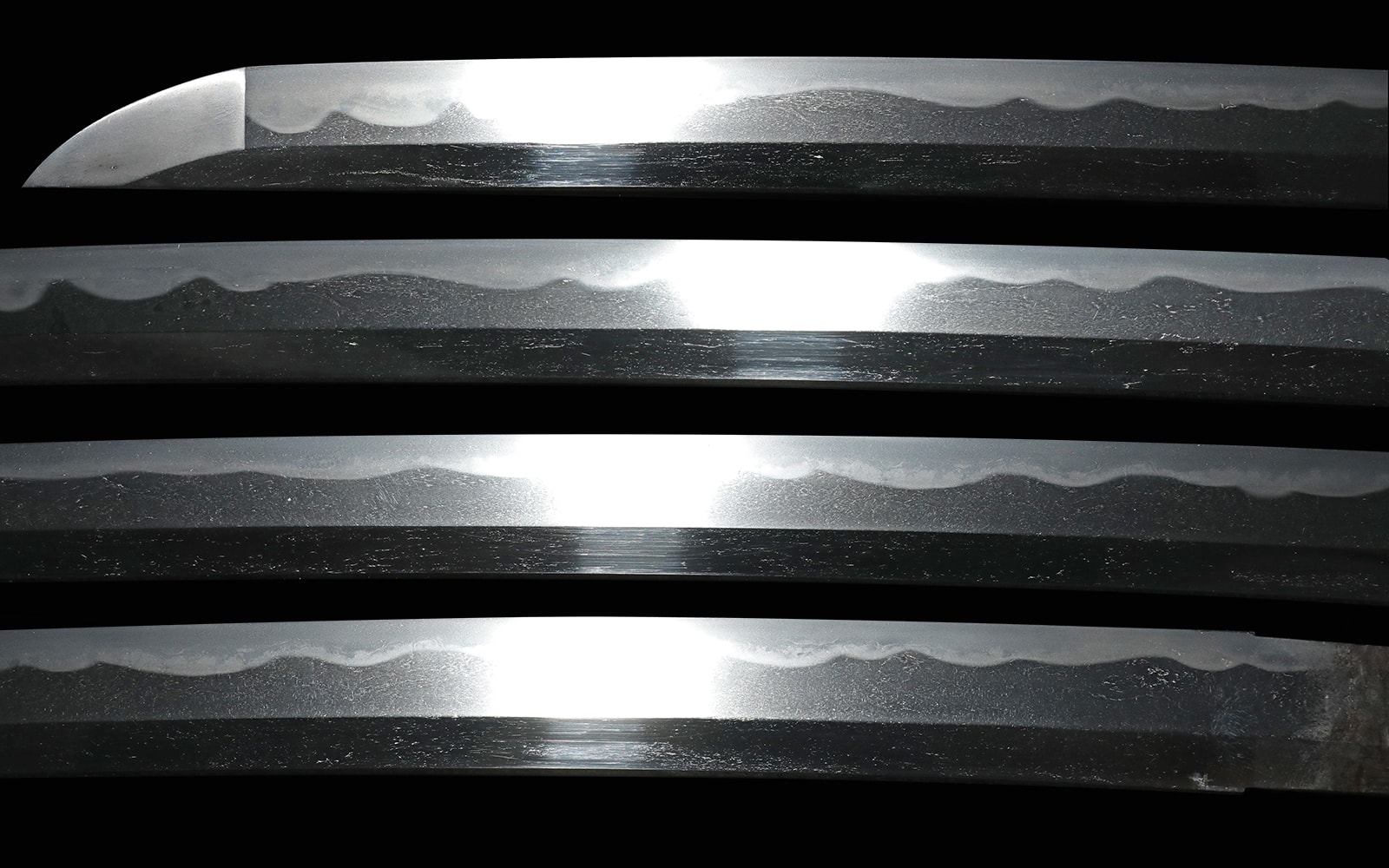 A well balanced katana by Ietsugu of Kashu - Photo 4