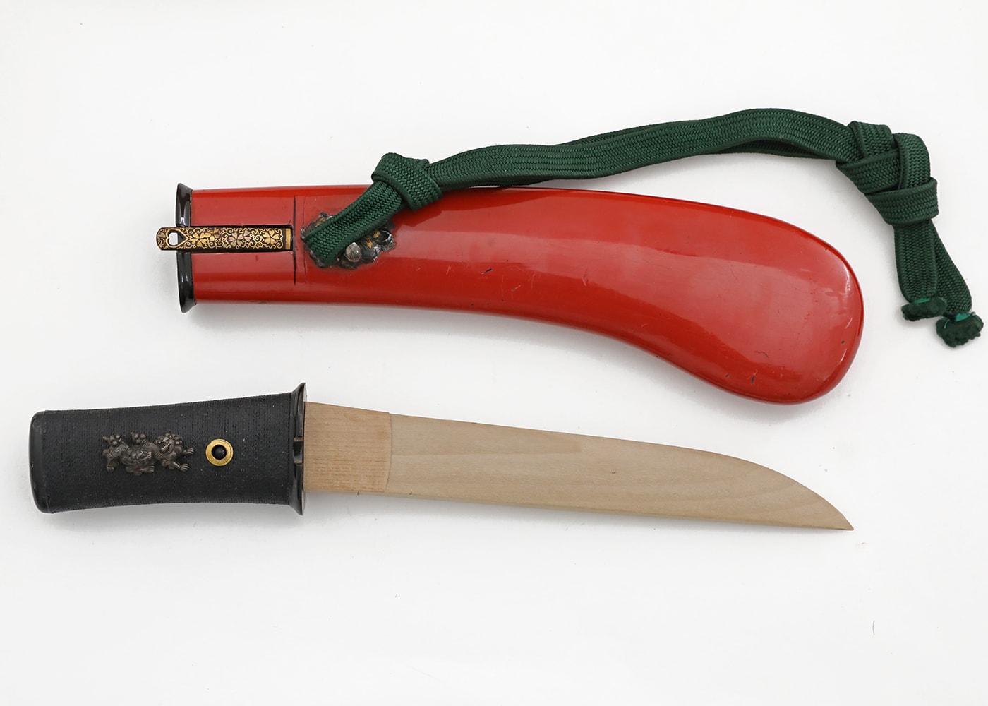 Gassan Tanto in Koshirae dated 1868 AD - Photo 5