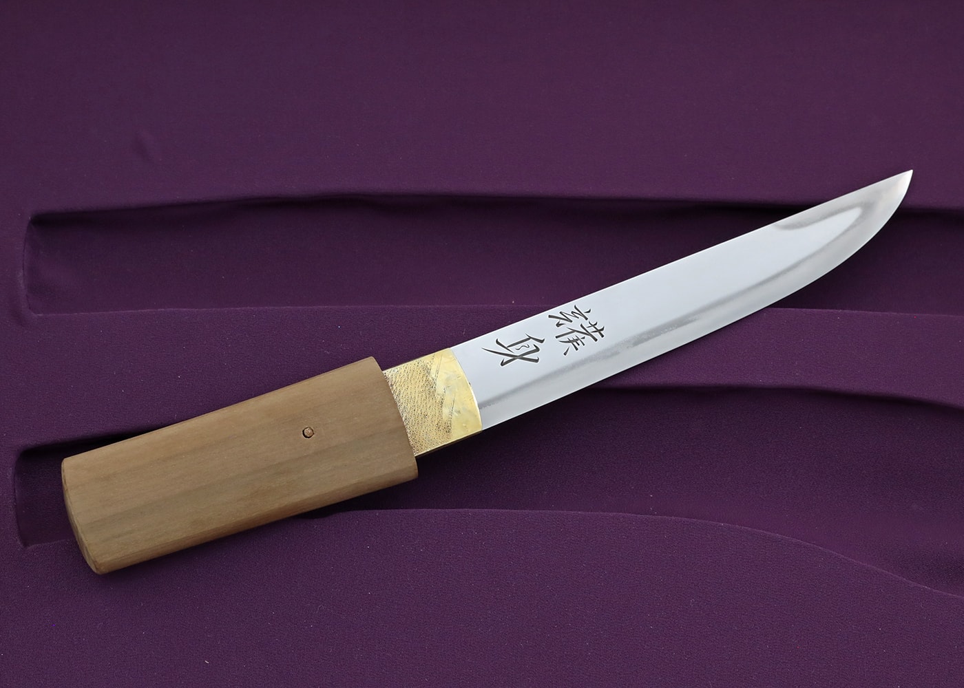 Gassan Tanto in Koshirae dated 1868 AD - Photo 10