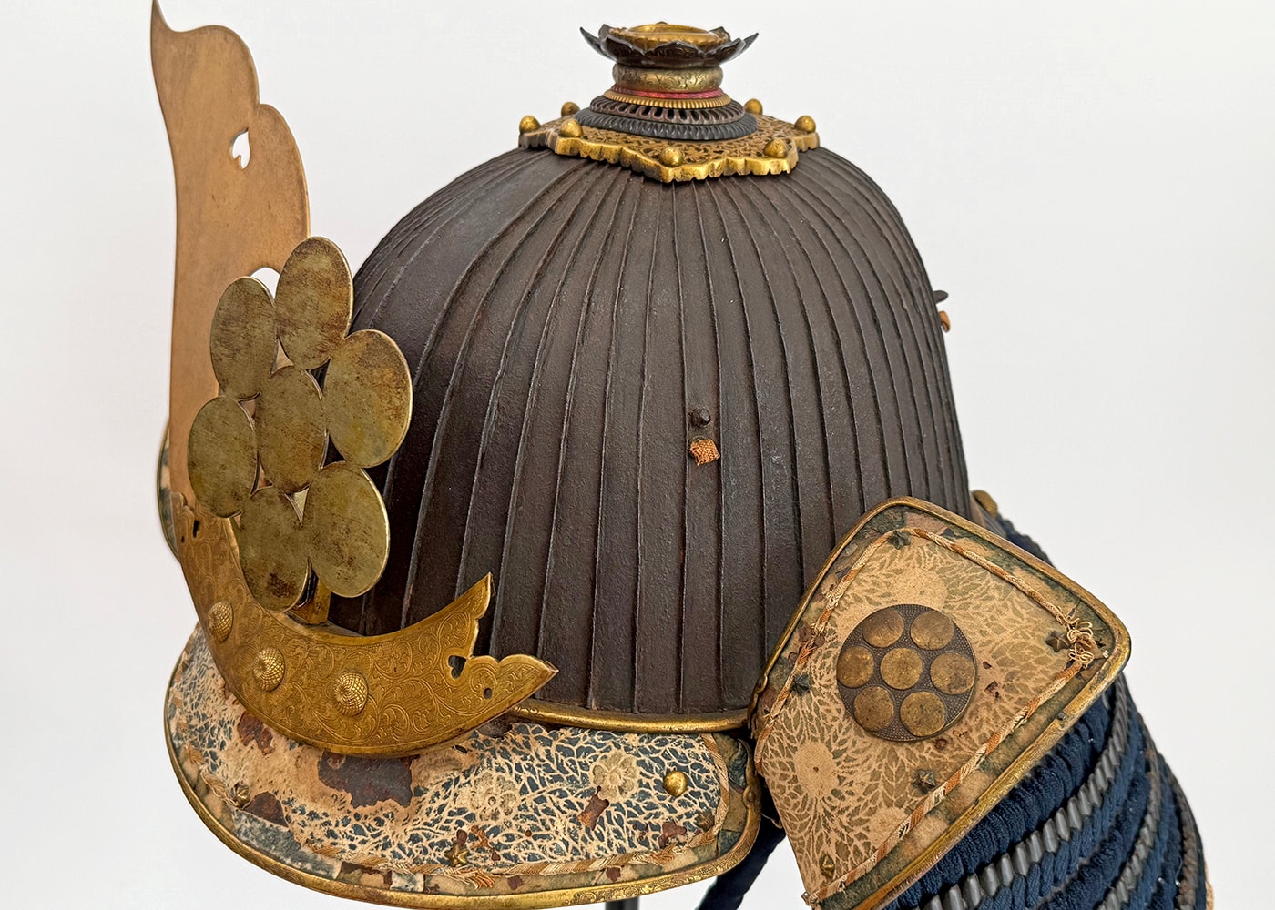 A very fine Early Myochin kabuto of early 16th century work - Photo 4