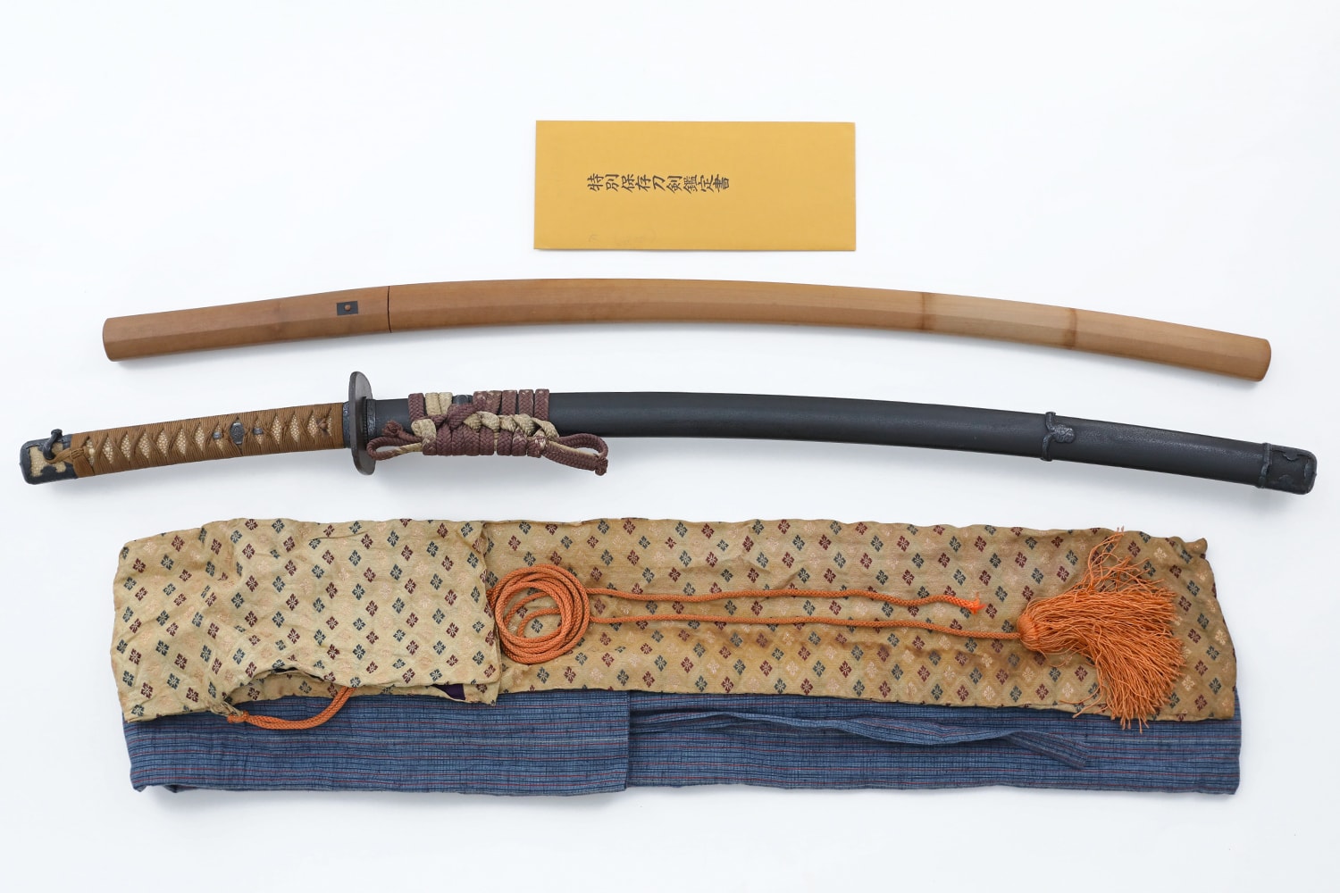 An elegant Kamakura katana by Wake school - Photo 2