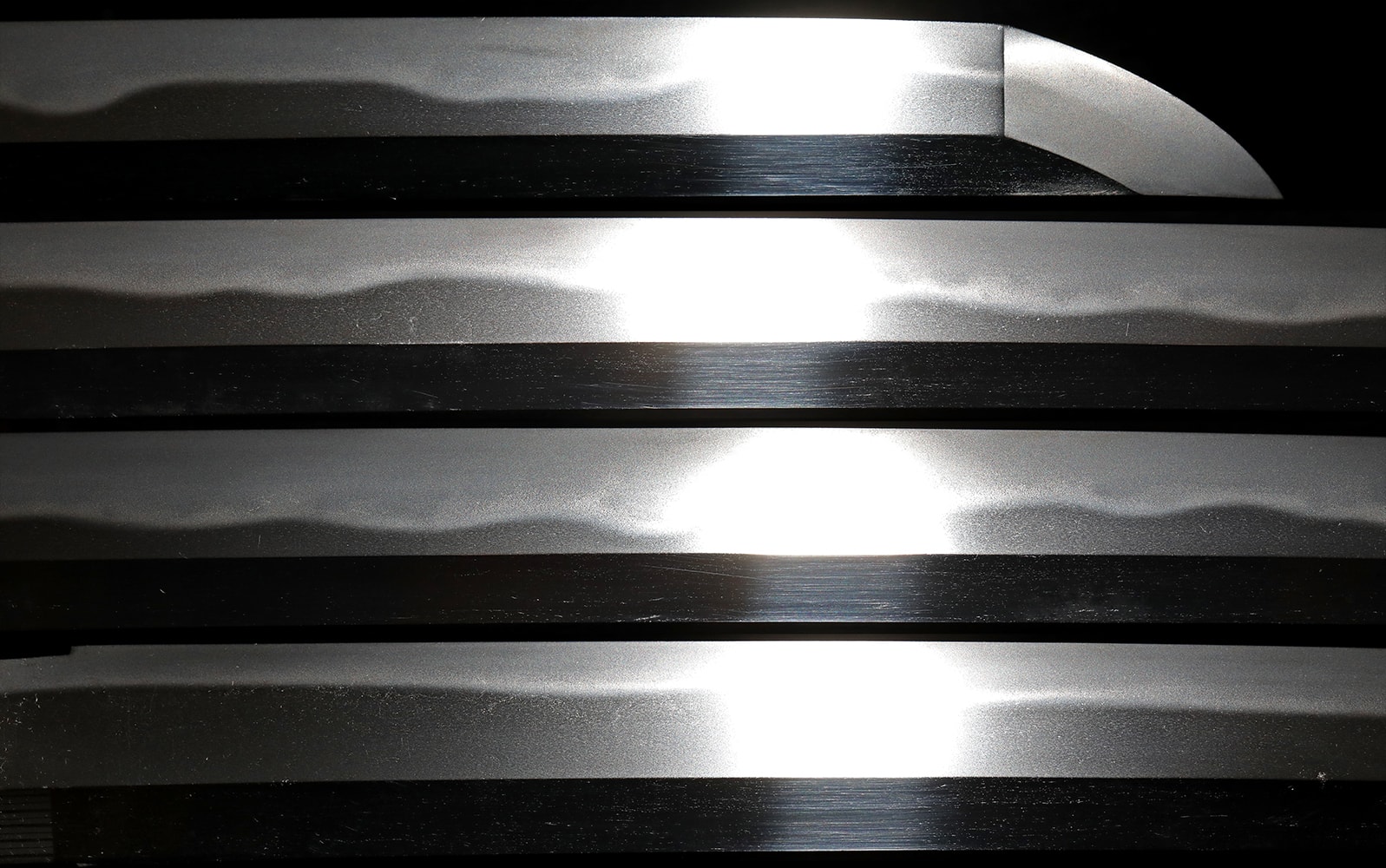 A high level forged Katana by Nobukuni Yoshikane - Photo 24