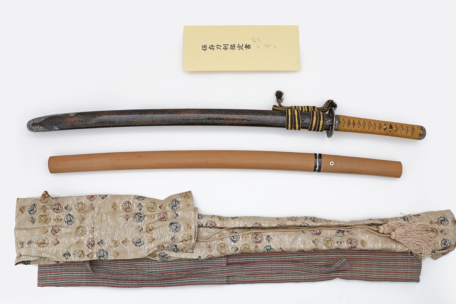 A Superb Wakizashi adorned in silver waves - Photo 2