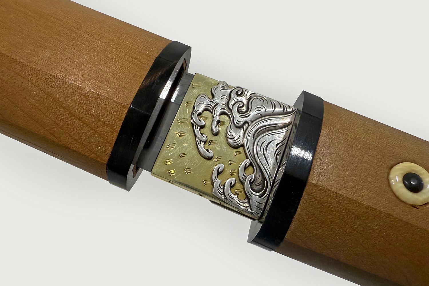 A Superb Wakizashi adorned in silver waves - Photo 8