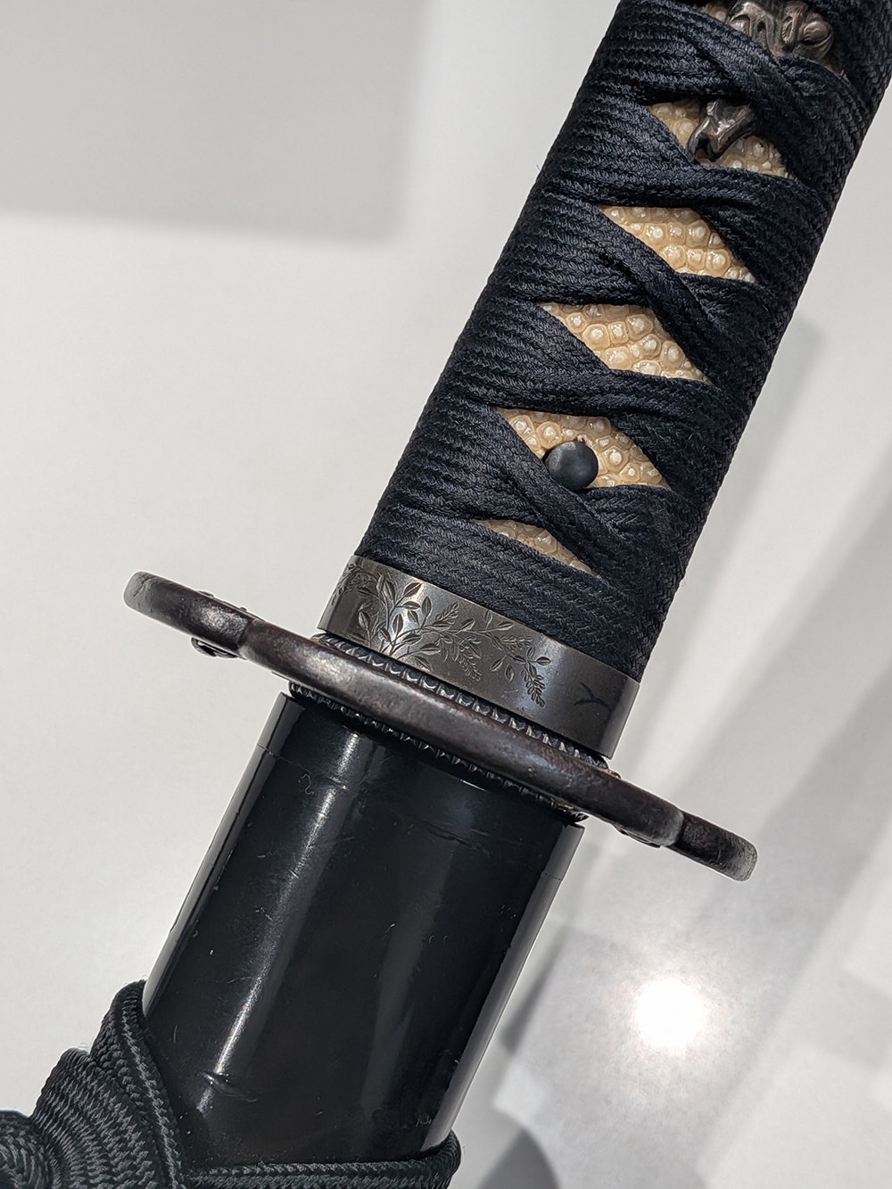 Rai Norimichi Katana in Shirasaya with Buke-Zukuri Koshirae - Photo 2