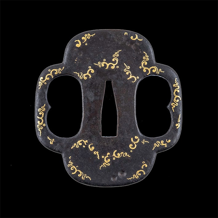Tsuba, Higo Suwa Ikuhei, Karakusa