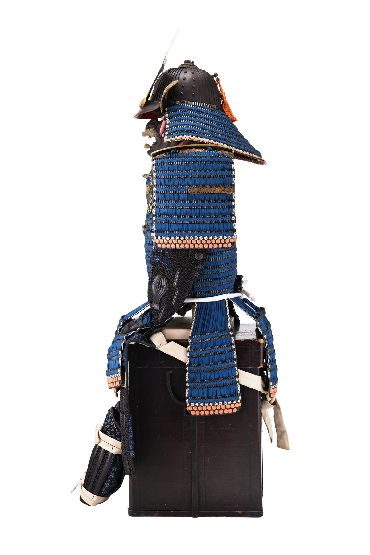 Yoroi [Tetsukuro-urushinuri Kiritsuke-kozane Hanadaito odoshi 2 maido Gusoku] - Photo 5