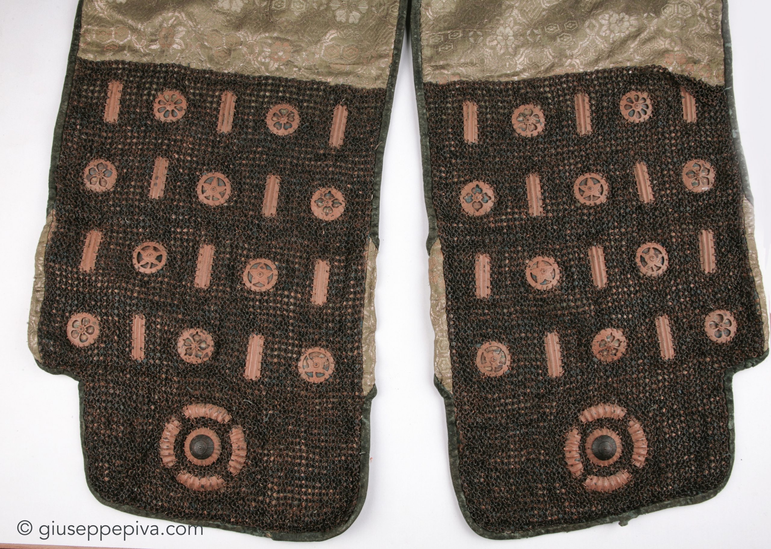 Ni mai dō tosei gusoku – Samurai armor, Momoyama-Edo period - Photo 6