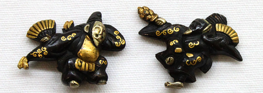 目貫 m-68 後藤清乗 三番叟の図 赤銅地金色絵（特別貴重刀装具）