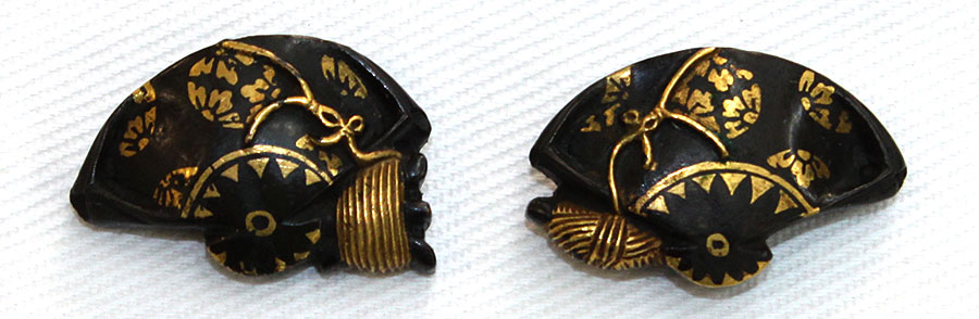 目貫 m-71 加賀金工 糸巻の図 赤銅地金色絵