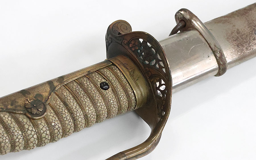 石橋健蔵中将閣下佩刀（明治天皇よりの恩賜の軍陣刀） - Photo 22