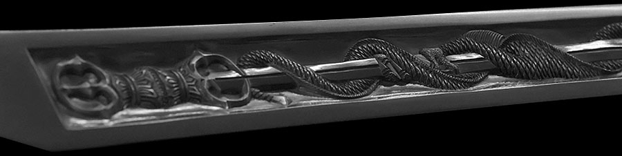 和州三輪大明神狭井河之上 太阿月山源貞一謹彫同作 昭和己酉歳二月吉祥日（昭和44年）（奇跡の日本号の槍の写）（人間国宝） Washu Miwadaimyojin Saigawanohotori Taia Gassan Minamoto Sadaichi - Photo 24