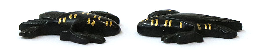 m-102 目貫 鴛鴦（おしどり）の図 赤銅地（無銘乗真光守折紙付属） - Photo 3