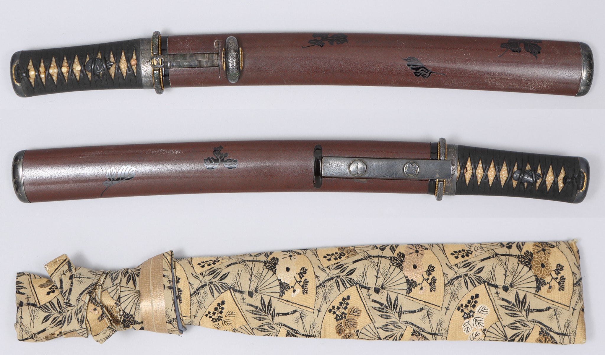 短刀 白鞘入り 拵付き - Photo 2