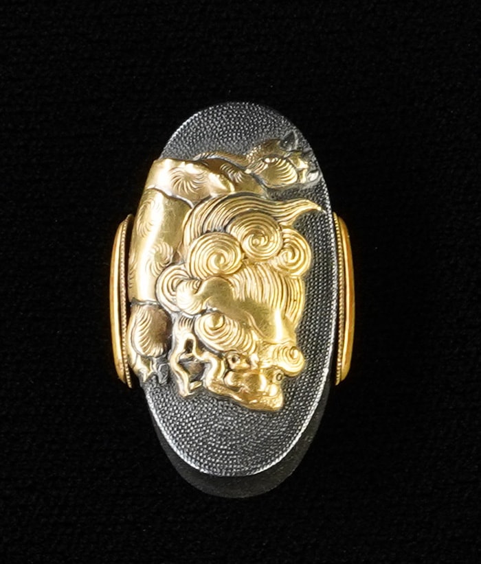 縁頭 : 牡丹獅子図 銘 房高 - Photo 6