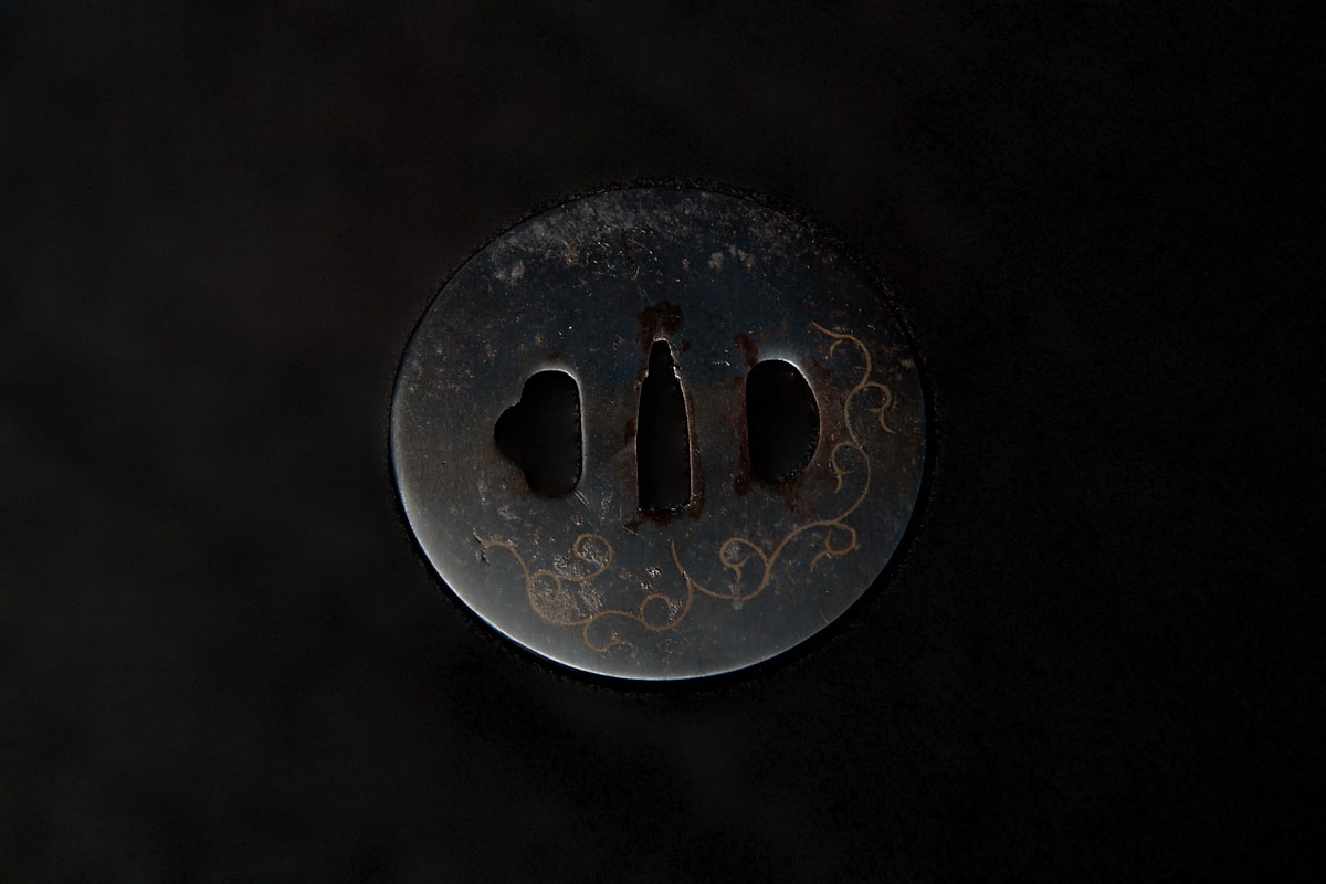 03-454 鍔 唐草模様 - Photo 2