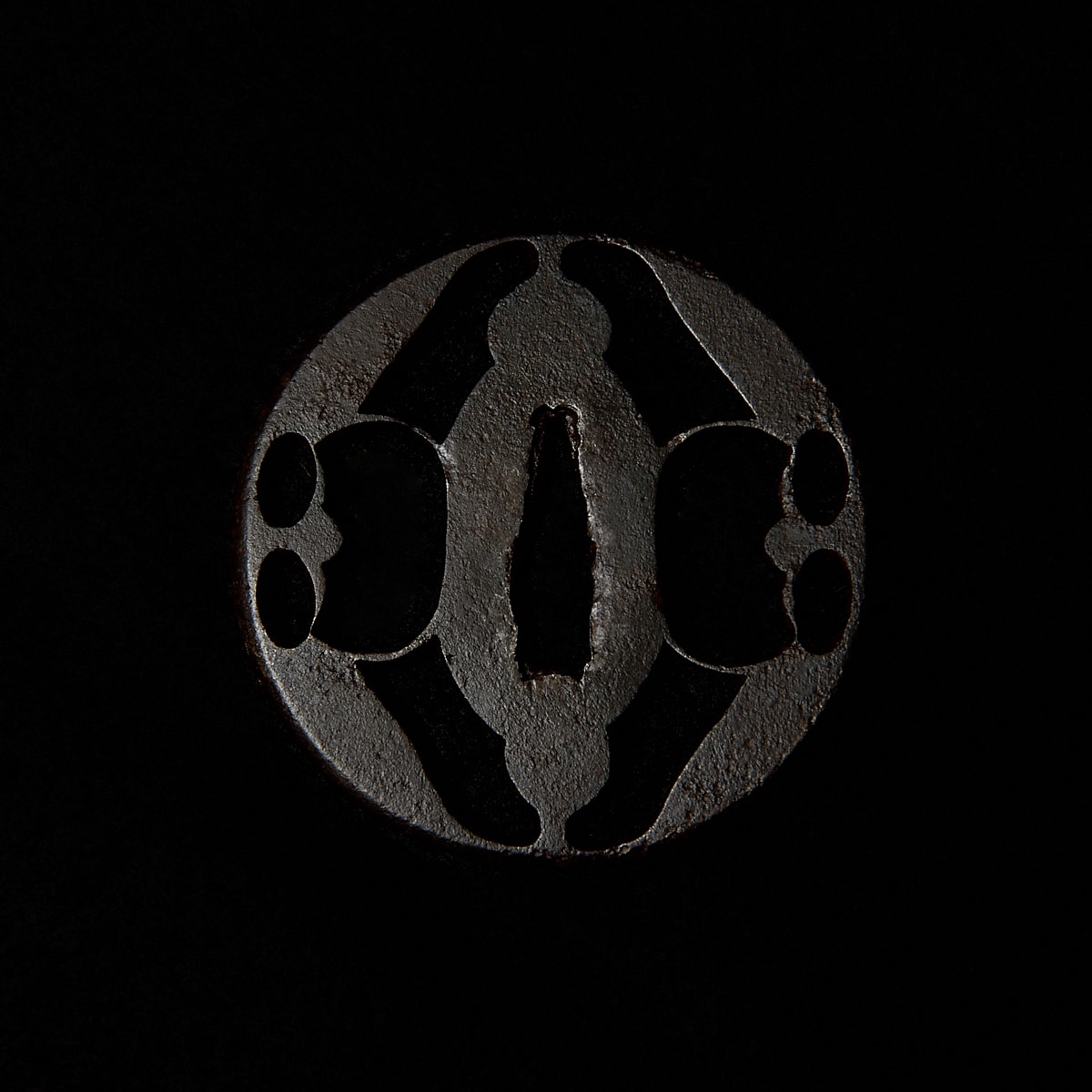 03-473鉄すかし鍔