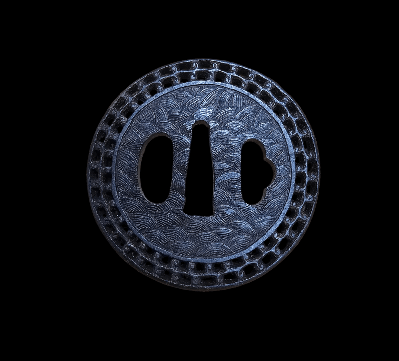 03-490 【保存刀装具】蕨手透青海波図鍔 肥前