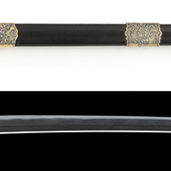 鳳凰柄笹竜胆紋総金具大礼佩剣拵 総金具 縁 銘 春島信政(花押) 脇差 大磨上無銘 大和千手院