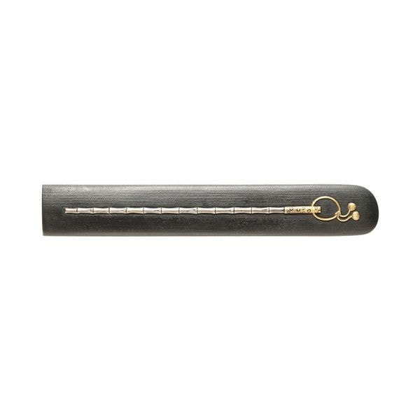 Kozuka - Tokuho - by Goto School - 鞭図大小柄 無銘 顕乗小柄顕乗