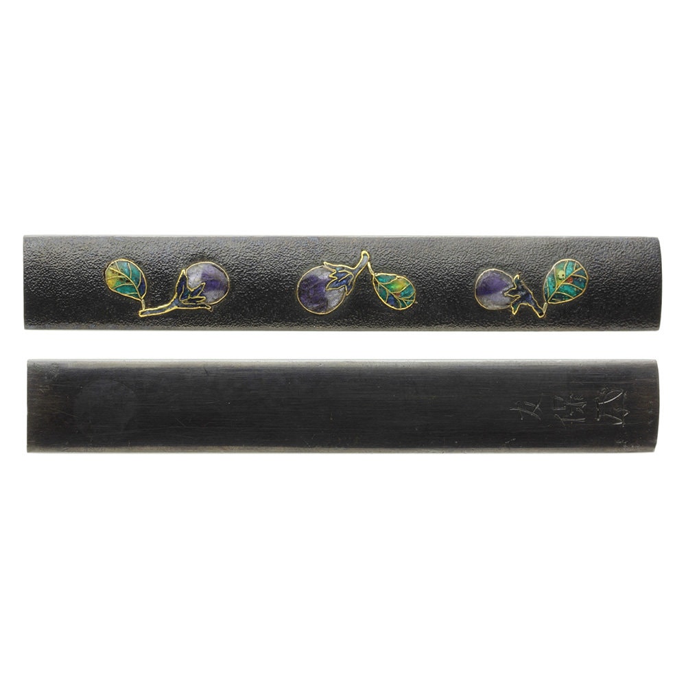 Kozuka - Tokuho - by Hirata School - Kozuka with Three Eggplants Design, Signed Tomoyasu (Kao)