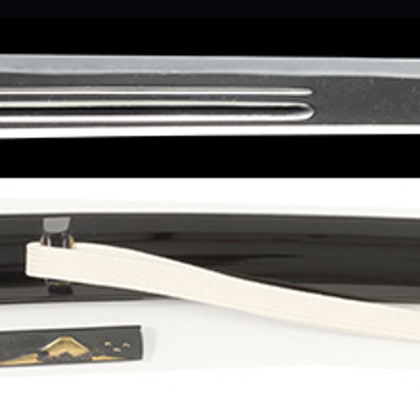 銘 備前国住長船清光 天正十二年八月日 黒蝋色塗鞘小さ刀拵 鷹に雀図縁頭 銘 石黒政美(花押)